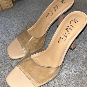 Little beat  cute heels